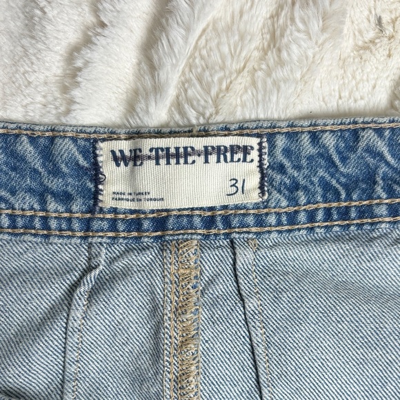 Free People
Equinox Cotton Wide Leg Jeans in Open Sky - Picture 4 of 13